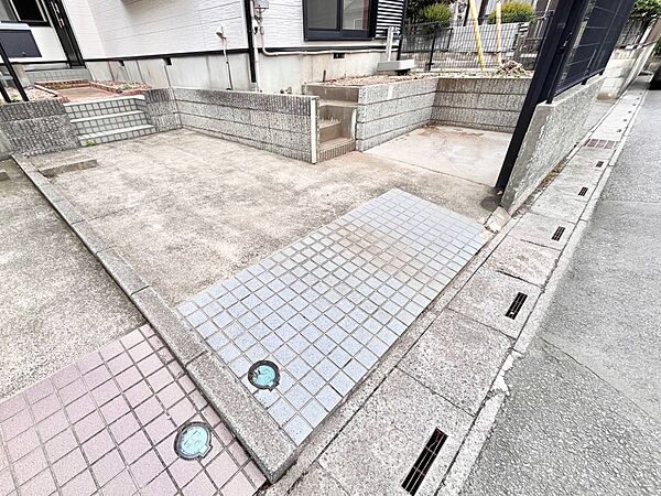 生活に欠かせない駐車スペース。