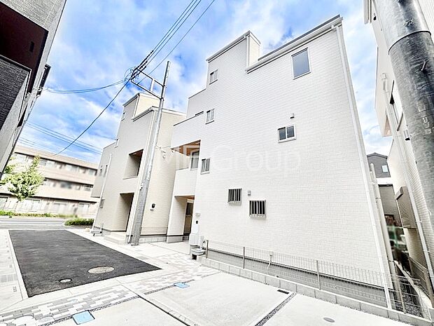 たっぷりの陽光と心地よい風が舞い込む住まい