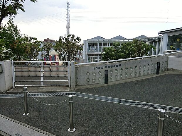 幼稚園・保育園 200m 川口市立戸塚西保育所