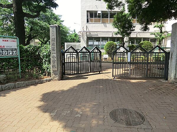 小学校 400m 練馬区立開進第一小学校