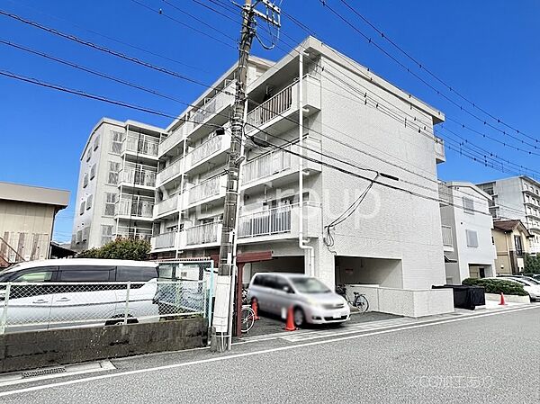 溢れる陽光でご家族の笑顔も輝く