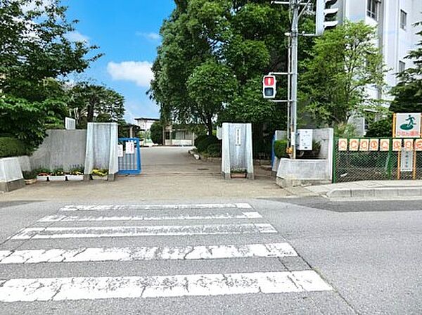小学校 630m 春日部市立八木崎小学校