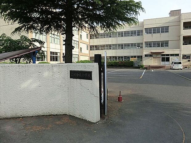 小学校 2400m 三郷市立彦成小学校