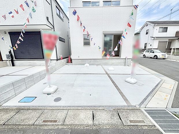 目の前が駐車場だと雨の日も大量にお買い物をした時も便利ですね