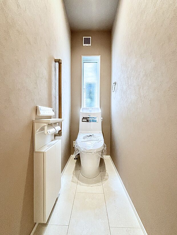 トイレは温水洗浄機能付き