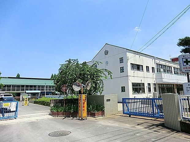 小学校 1000m 春日部市立桜川小学校
