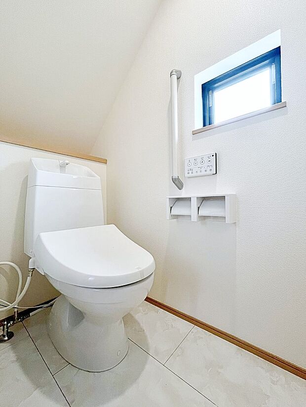 トイレは1階と2階それぞれに配置されていてとても便利です。