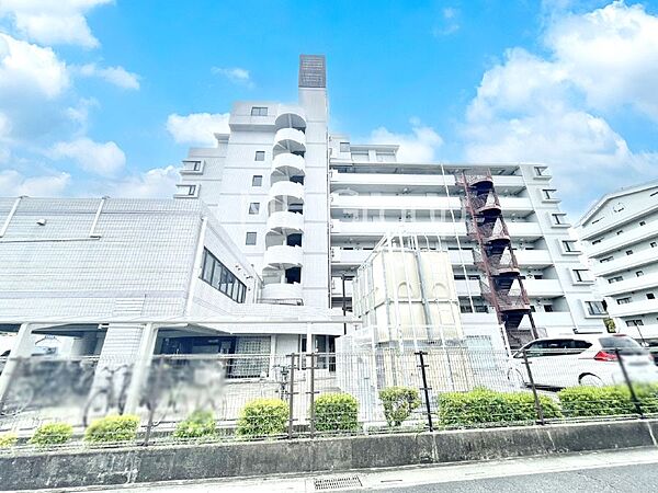 溢れる陽光でご家族の笑顔も輝く