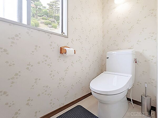 明るく清潔感のあるトイレです。