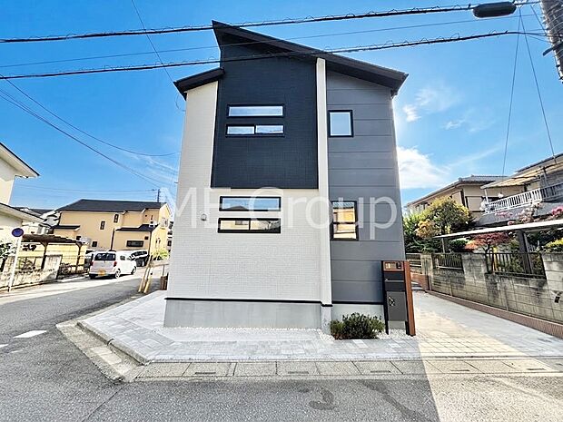 洗練された外観、上質な住空間が広がる室内は永く安心して過ごせる住居です。 