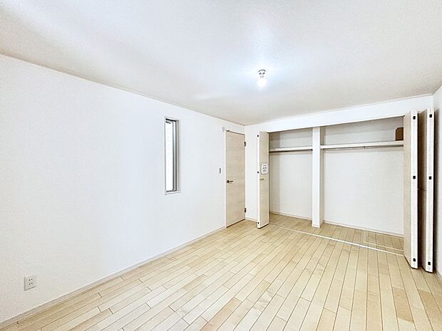 子供部屋にもおすすめな収納スペースたっぷりの居室