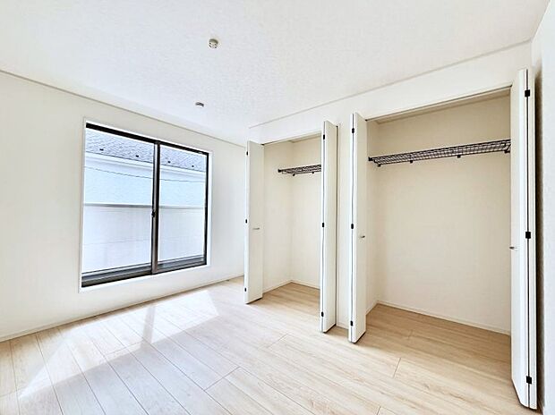 収納が充実しているので、居住スペースを広く使えます。 
