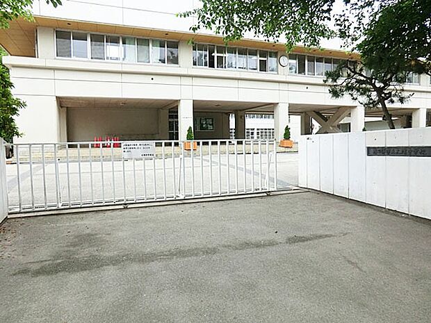 中学校 1200m 春日部市立大増中学校