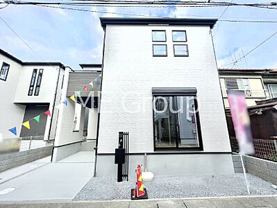 外観:シンプルで落ち着きのある建物は住むかたの個性でオリジナルなものになっていきます。 外観:シンプルで落ち着きのある建物は住むかたの個性でオリジナルなものになっていきます。