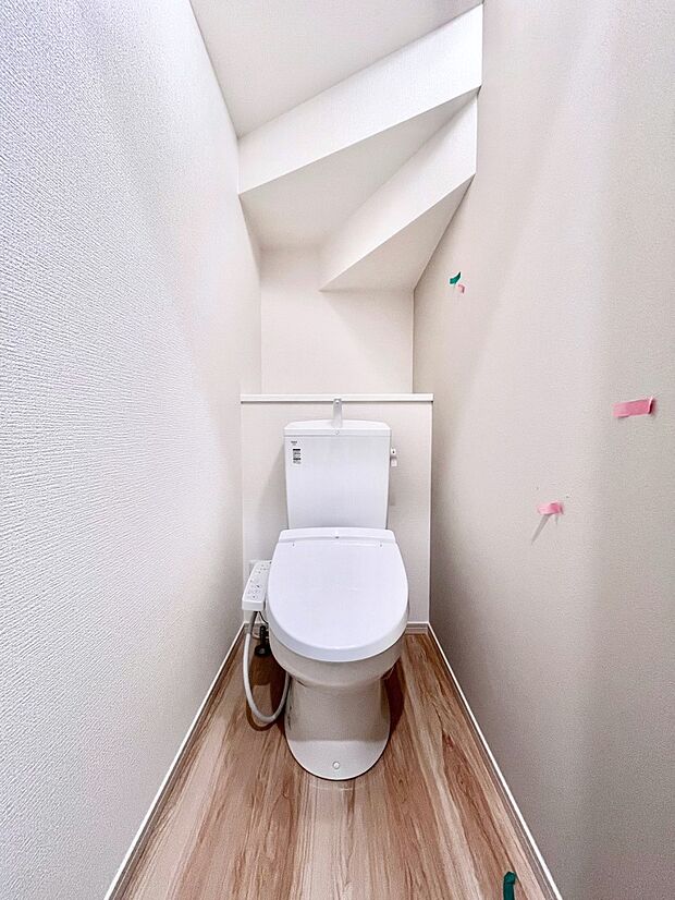 トイレは温水洗浄機能付き