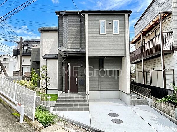 たっぷりの陽光と心地よい風が舞い込む住まい