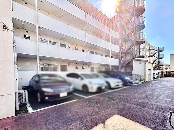 駐車場（空き状況は都度ご確認ください）