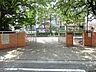 周辺：中学校 550m 足立区立蒲原中学校
