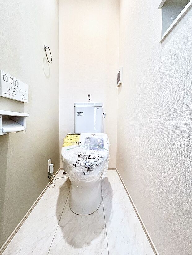 ウォシュレット付きトイレが1階と2階それぞれに配置されていてとても便利です。 