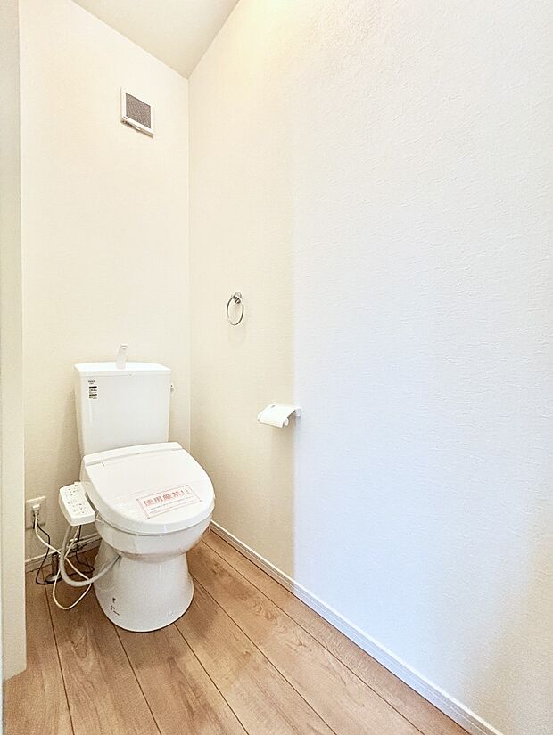 ウォシュレット付きトイレが1階と2階それぞれに配置されていてとても便利です。