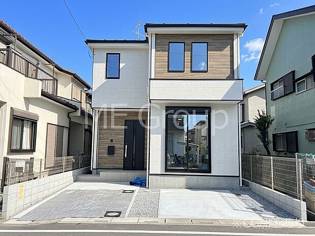 たっぷりの陽光と開放感に包まれる明るい住まい