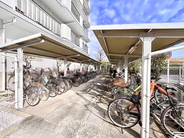 外観 自転車置き場（空き状況は都度ご確認ください）