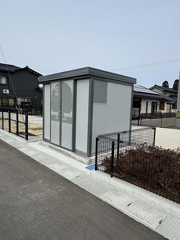 公園横のゴミステーション（2026年3月2日撮影）