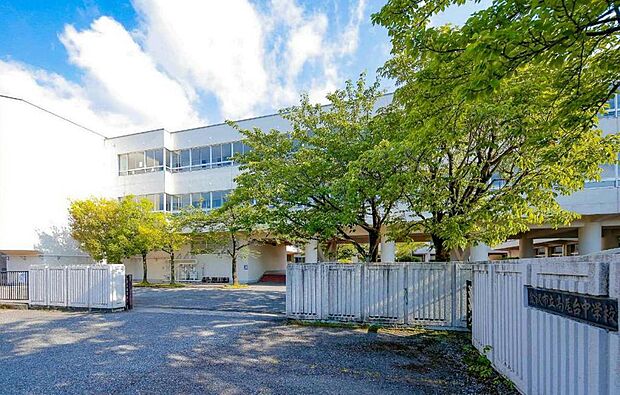 金沢市立高尾台中学校まで約1500ｍ（徒歩約19分）