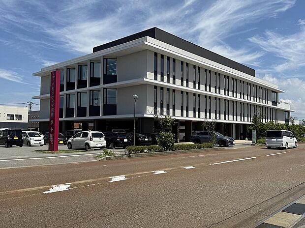 小松ソフィア病院まで約1100m(徒歩約14分)