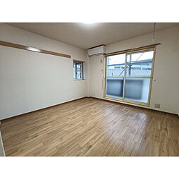 サープラスエスポワール 2階1Kのリビング/ダイニング
