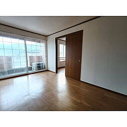 クレストール山根 2階3LDKのリビング/ダイニング