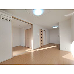 フォンテーヌV 2階2LDKのリビング/ダイニング