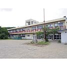 小学校「上田市立北小学校まで258ｍ」