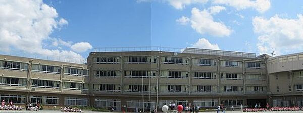 川崎市立橘小学校 徒歩9分。 710m