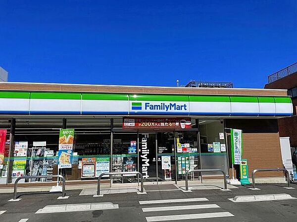 ファミリーマート川崎新作5丁目店 徒歩6分。 470m