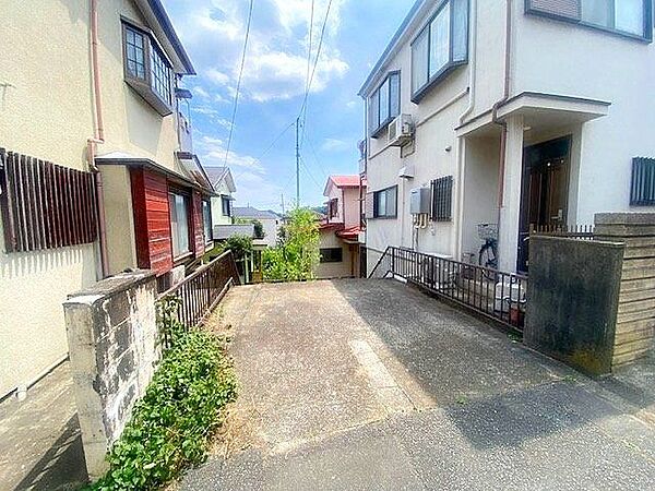 販売現地