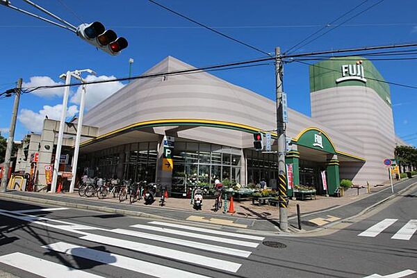 Fuji上野川店 徒歩17分。 1320m