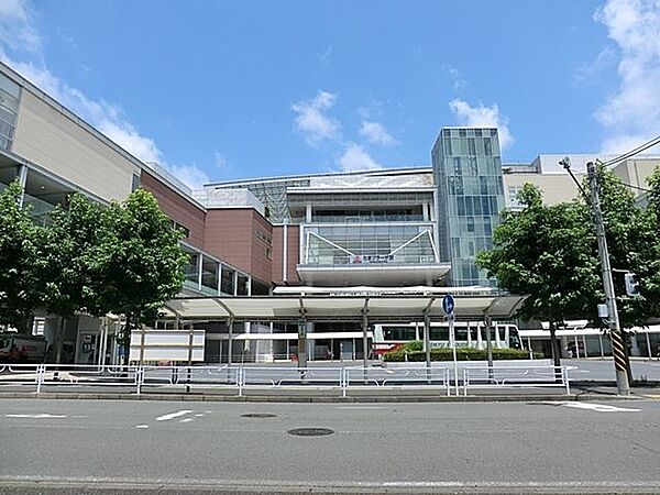 たまプラーザテラスノースプラザ 徒歩24分。 1850m