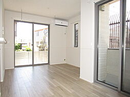 Ｒｕｍａｈ深大寺 102 1階2LDKのリビング/ダイニング