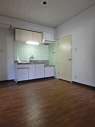 妙マンション 1階3DKのリビング/ダイニング