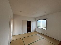 ディアス川内　B棟 2階3DKのリビング/ダイニング