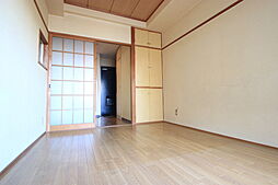 Ａｓｓｏｃｉｅ中広 4階1Kのリビング/ダイニング