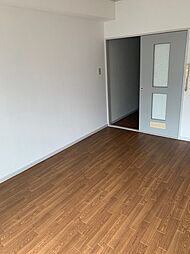 パティオ舟入 5階1Kのリビング/ダイニング