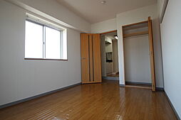 サンローレル串戸 3階1Kのリビング/ダイニング