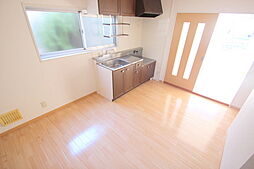 プレジール 1階3DKのリビング/ダイニング