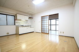 岡田ビル 3階1LDKのリビング/ダイニング