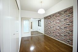 クレスト中広 4階1DKのリビング/ダイニング