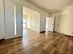 エスティード光南 3階2DKのリビング/ダイニング