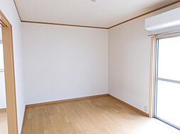 新田貸家（佐方621-2-3） 2DKのリビング/ダイニング