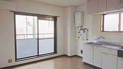 ラ・メゾン泰 3階2DKのリビング/ダイニング